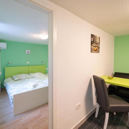 Apartment Fly Split Extérieur photo