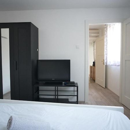 Apartment Fly Split Extérieur photo