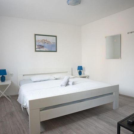 Apartment Fly Split Extérieur photo