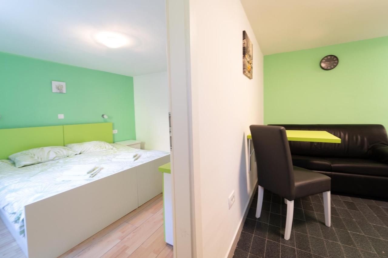 Apartment Fly Split Extérieur photo