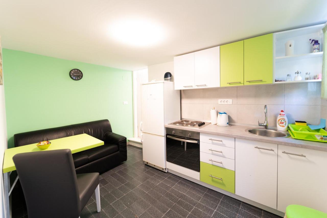 Apartment Fly Split Extérieur photo