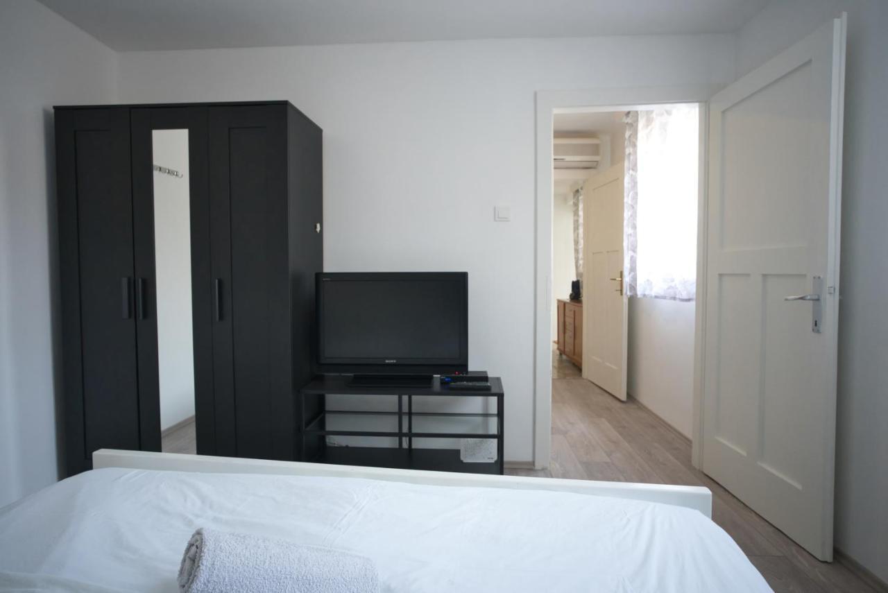 Apartment Fly Split Extérieur photo