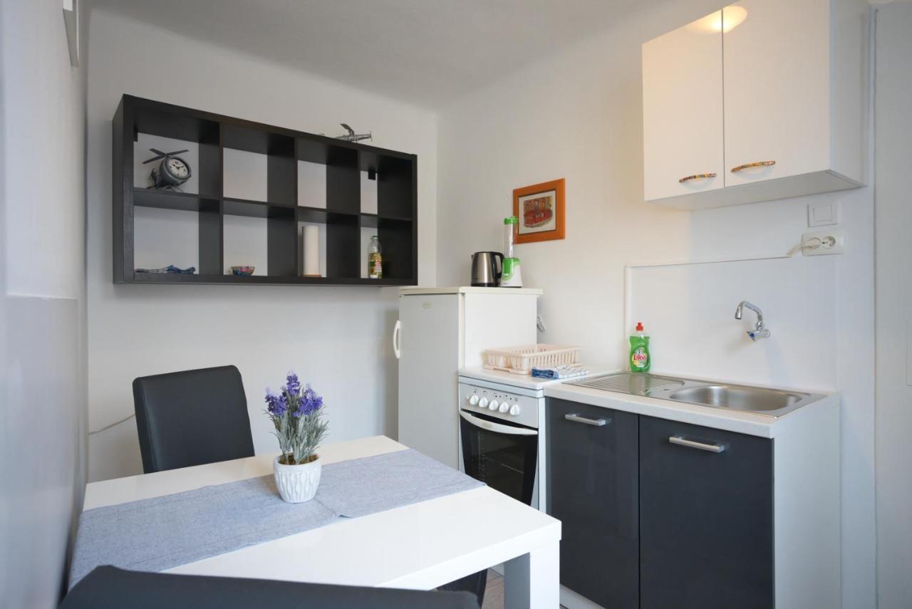 Apartment Fly Split Extérieur photo